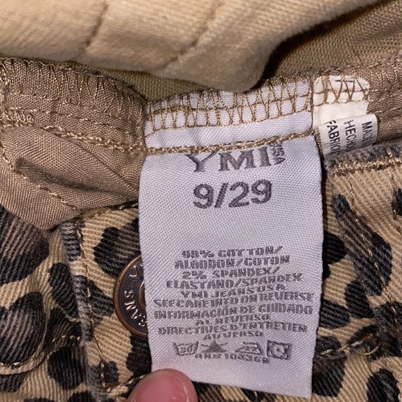 Ymi leopard cut off shorts - Picture 3 of 3